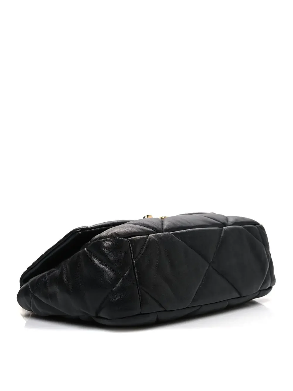 Lambskin Quilted Medium Chanel 19 Flap #300539C37B